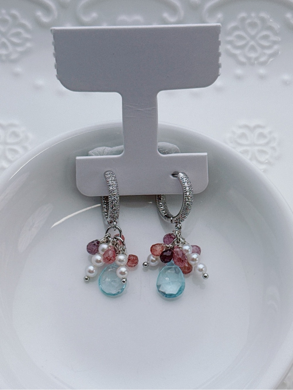 26E564 Handmade Freshwater Pearl Blue Topaz Rainbow Spinel Huggies Earrings